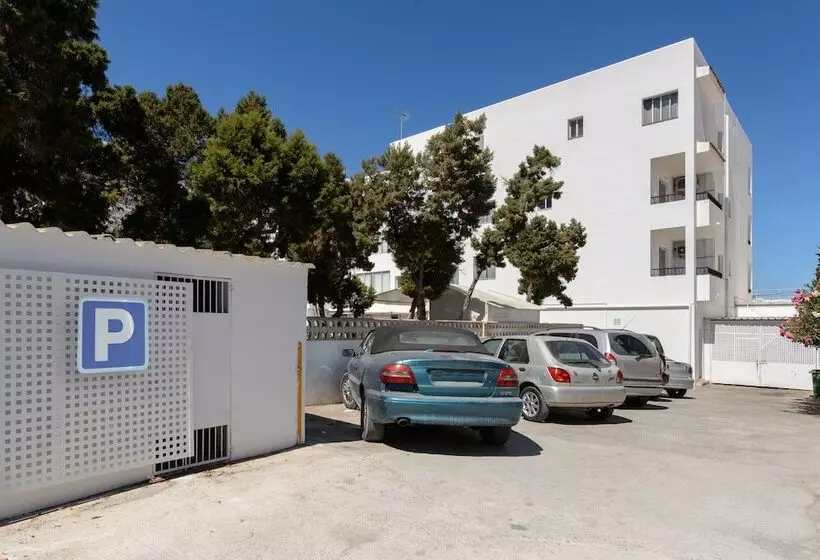 Apartamentos San Antonio Beach