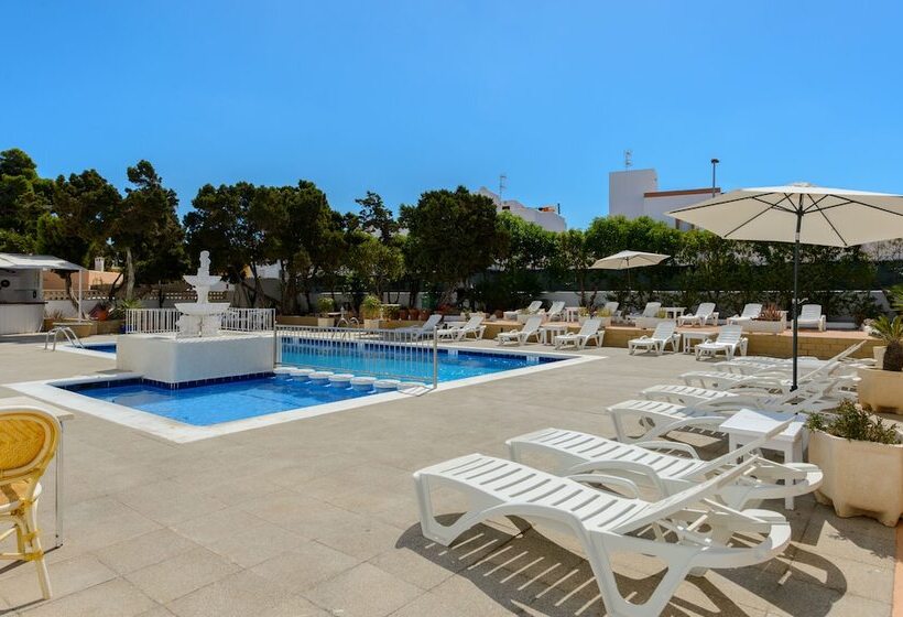 Apartamentos San Antonio Beach