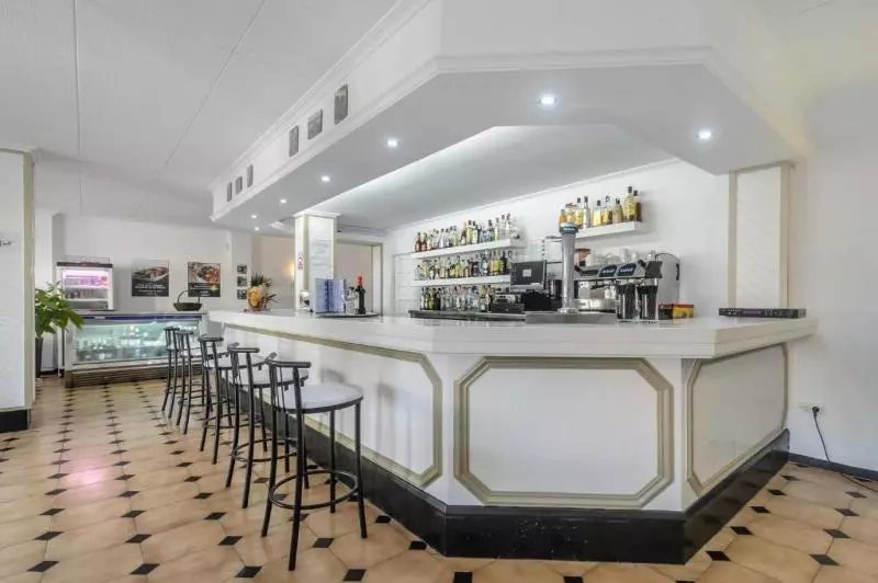 Apartamentos San Antonio Beach