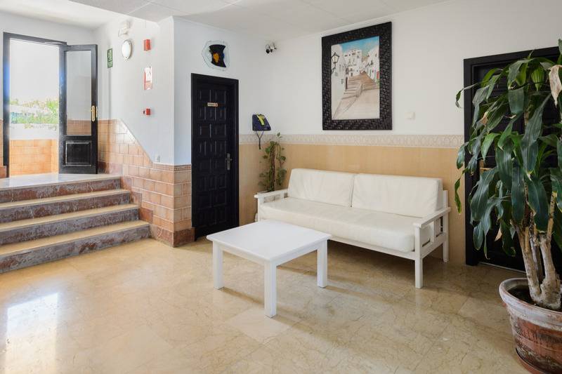 Apartamentos San Antonio Beach