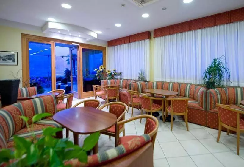 Hotelli Astoria 3stelle S