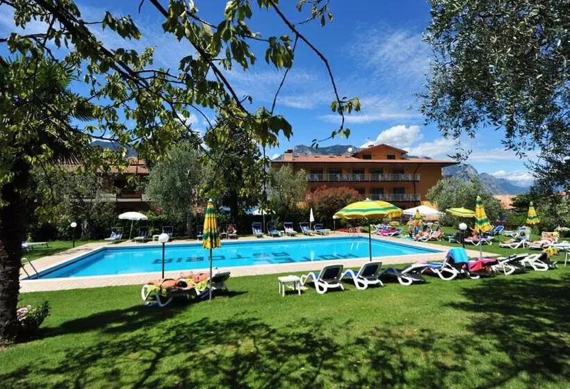 Hotelli Astoria 3stelle S