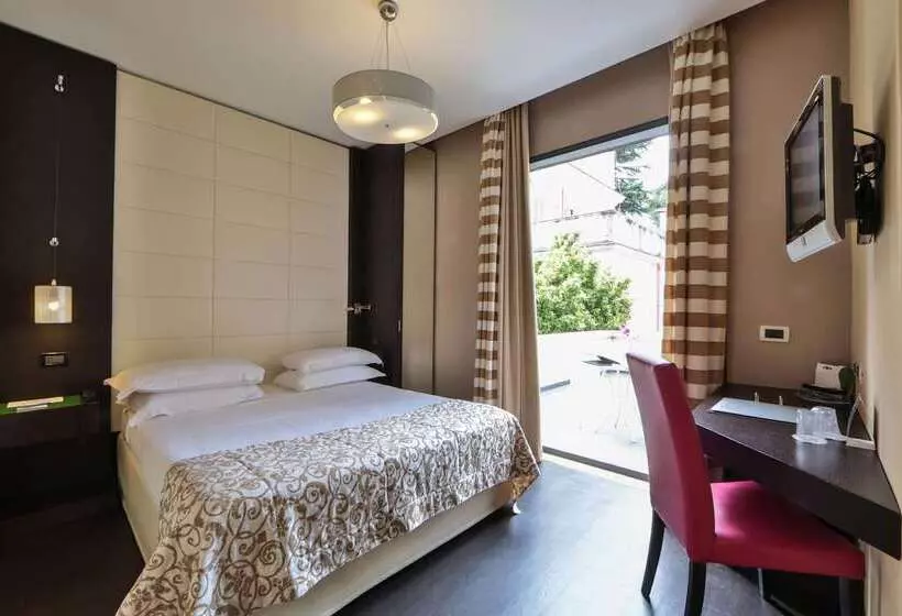 هتل Best Western Cinemusic