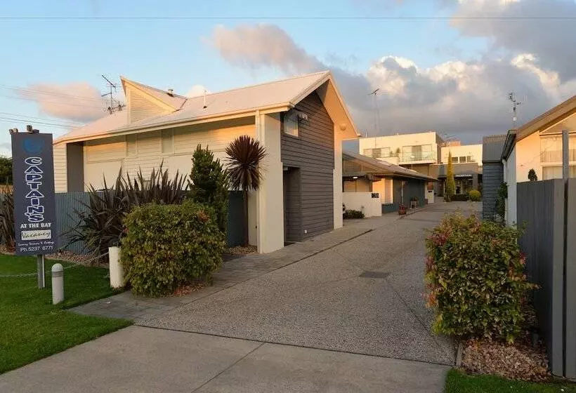 Szálloda Captain S At The Bay