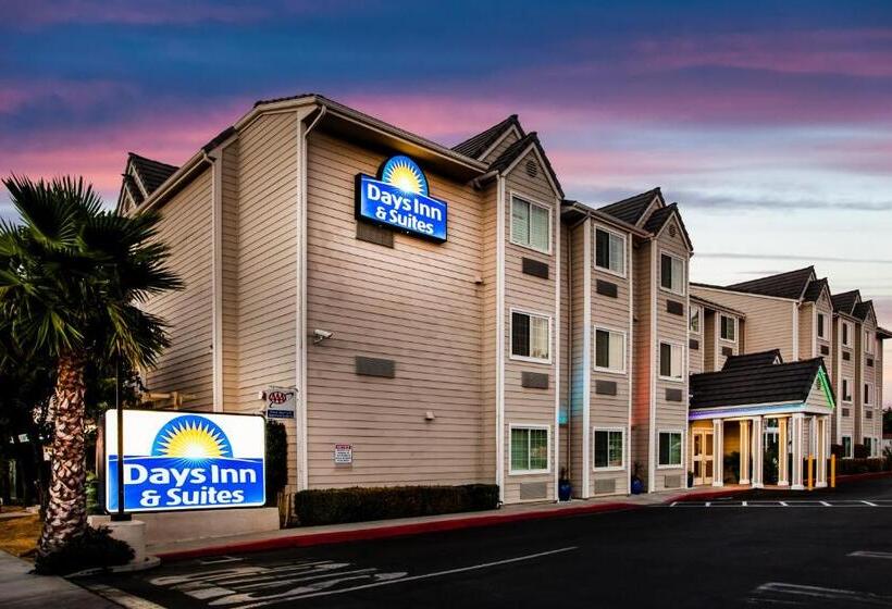 בית מלון כפרי Days Inn & Suites By Wyndham Antioch