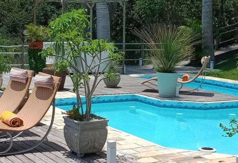 ホテル Deauville Pousada