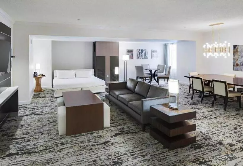 בית מלון כפרי Hartford Marriott Downtown