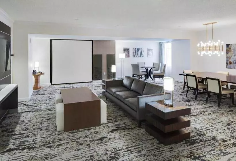 בית מלון כפרי Hartford Marriott Downtown