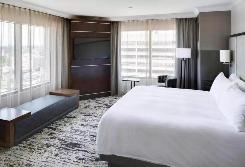 בית מלון כפרי Hartford Marriott Downtown