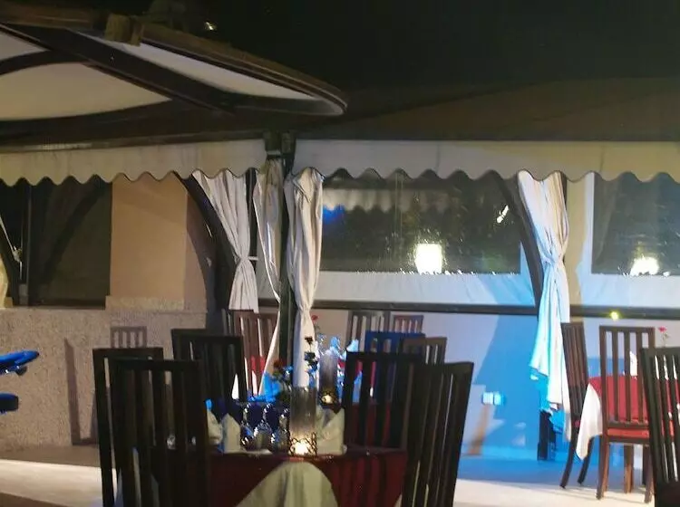 هتل Imperial Plaza & Spa