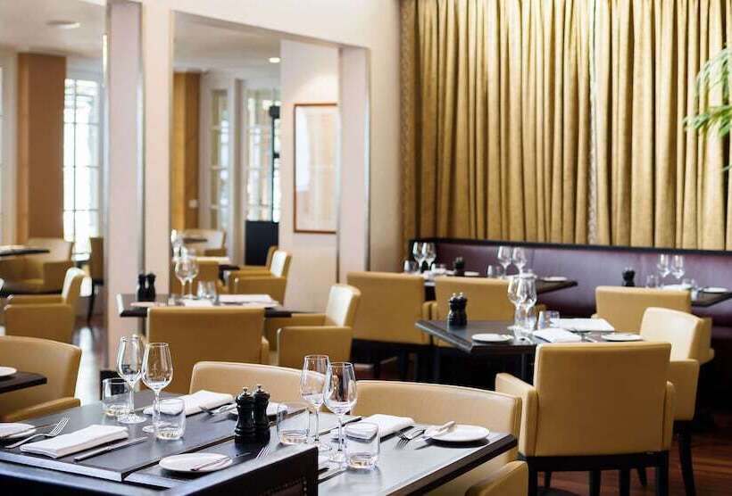 Hotel Kurrajong Canberra