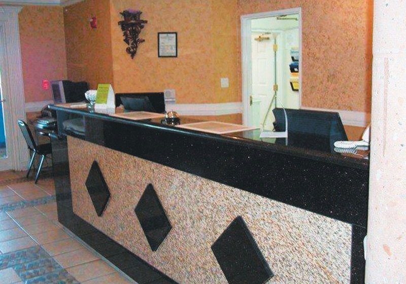 Отель La Quinta Inn Brownsville