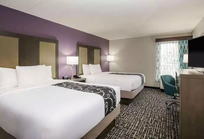 酒店 La Quinta Inn By Wyndham Davenport & Conference Center