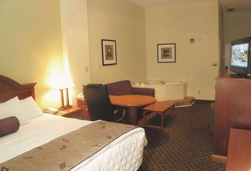 Отель La Quinta By Wyndham Kerrville