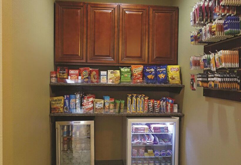 Отель La Quinta By Wyndham Kerrville