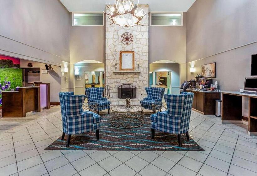 Отель La Quinta By Wyndham Kerrville