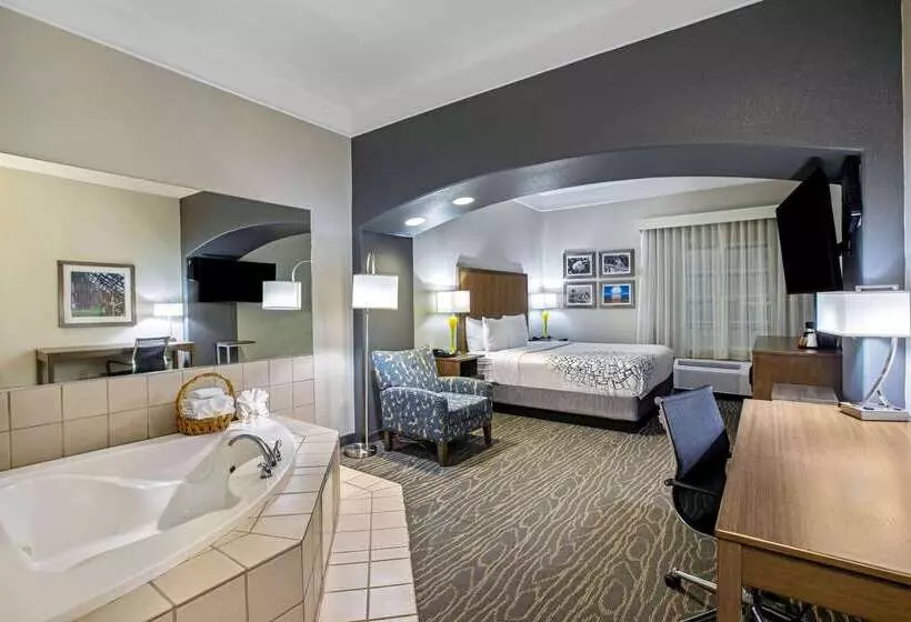 Отель La Quinta By Wyndham Manteca Ripon