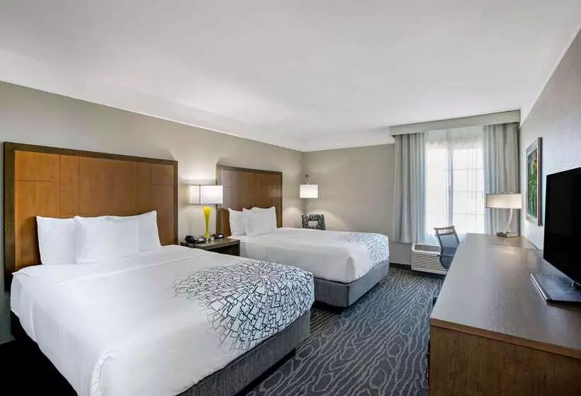 Отель La Quinta By Wyndham Manteca Ripon