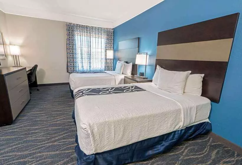 هتل La Quinta By Wyndham Phoenix I 10 West