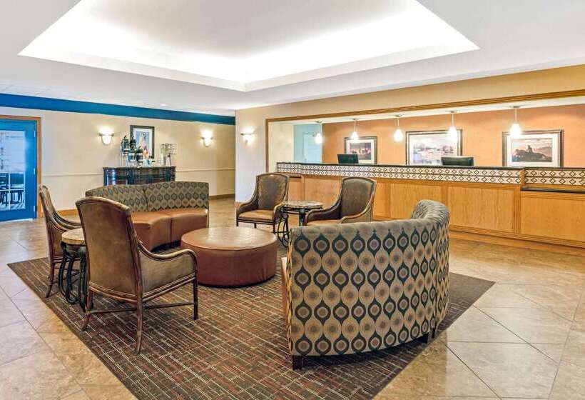 Otel La Quinta By Wyndham Shawnee