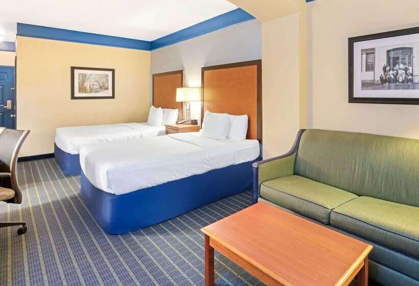 Otel La Quinta By Wyndham Shawnee