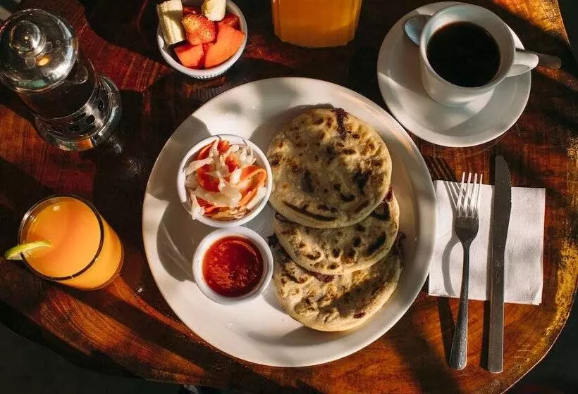 Morrison Hotel San Salvador