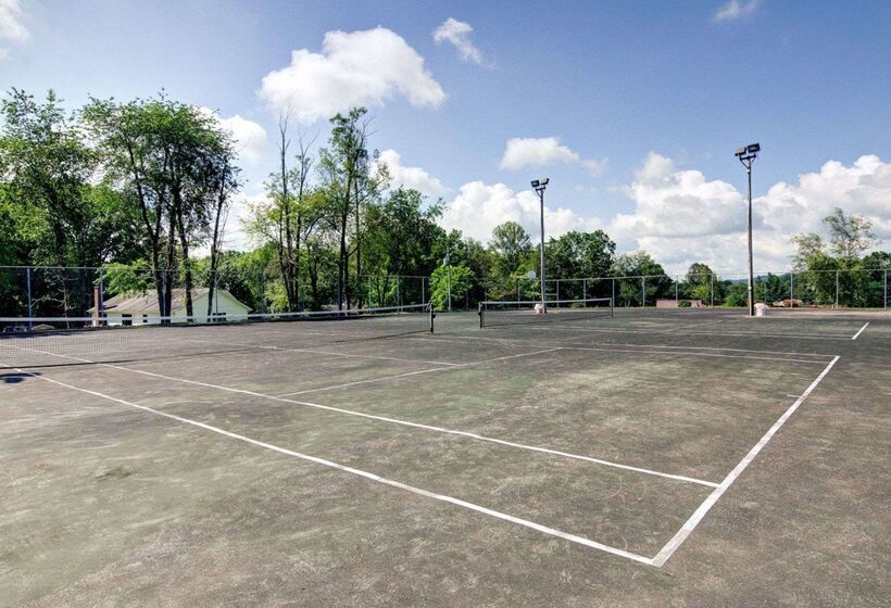 فندق Quality Inn New River Gorge