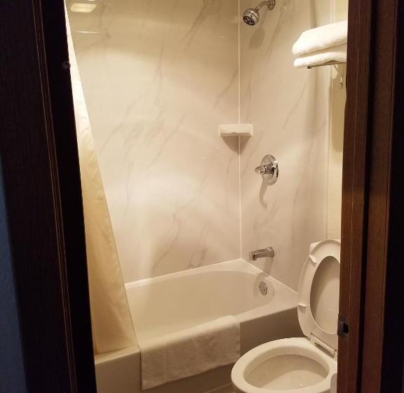 فندق Quality Inn New River Gorge