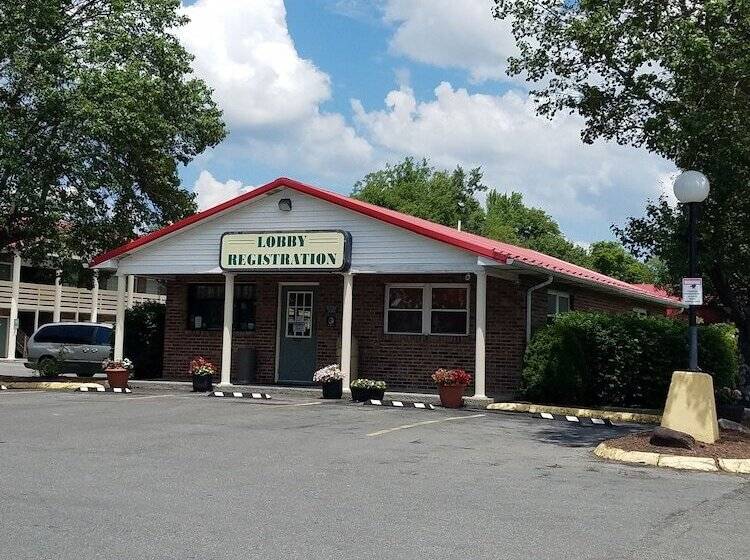 فندق Quality Inn New River Gorge