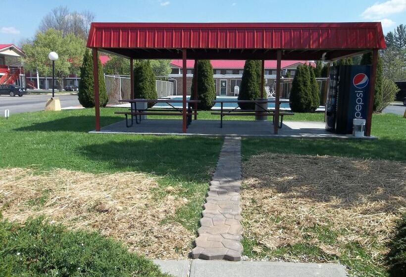 فندق Quality Inn New River Gorge