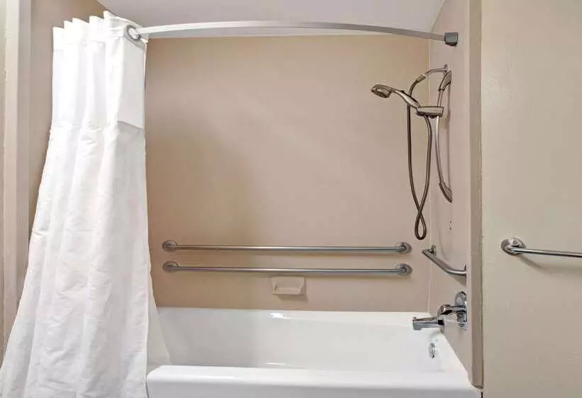 호텔 Ramada Limited And Suites San Francisco Airport