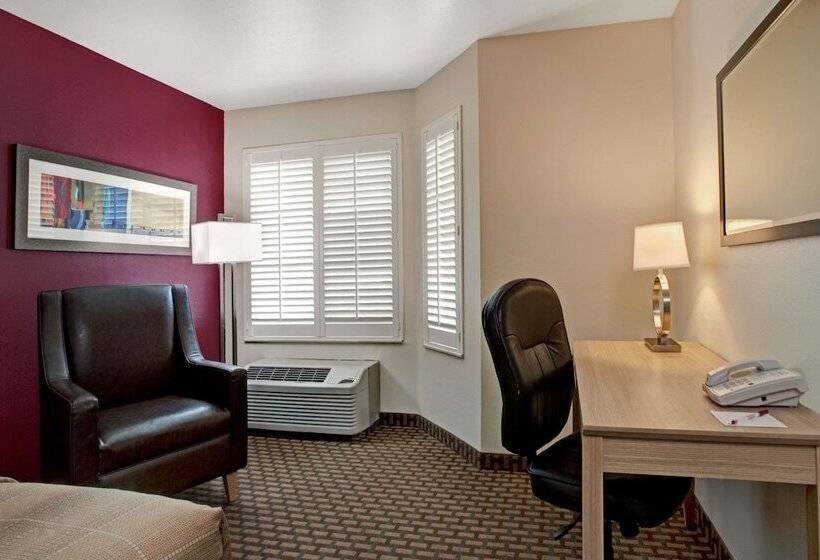 בית מלון כפרי Ramada Limited And Suites San Francisco Airport