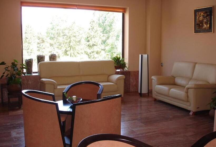 فندق Sant Quirze De Besora