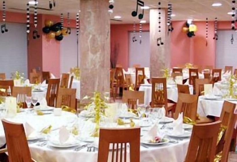 Отель Sant Quirze De Besora