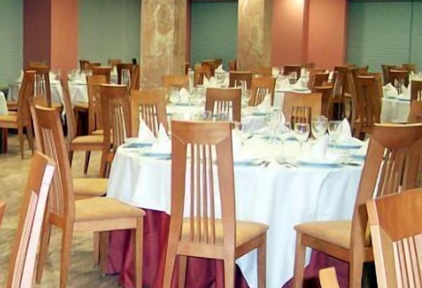 فندق Sant Quirze De Besora