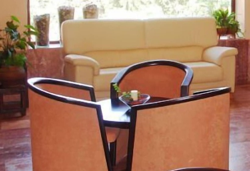 Отель Sant Quirze De Besora