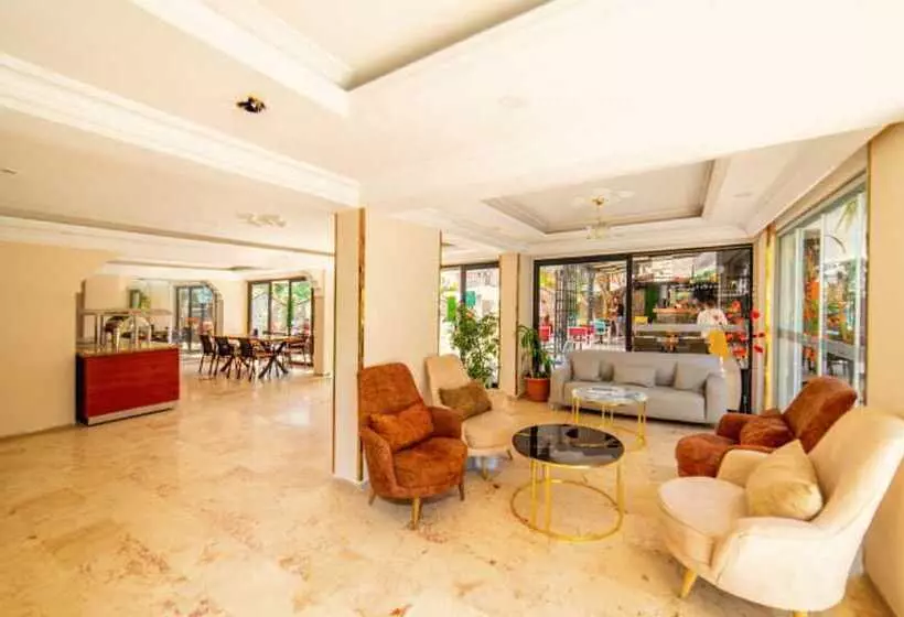 Cleopatra Icaria Apart