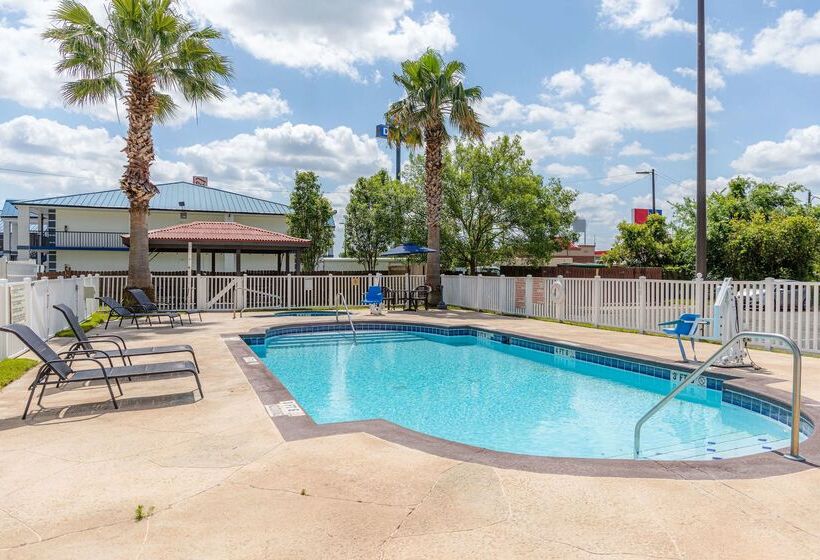 Microtel Inn & Suites By Wyndham Kingsland Naval Base I 95