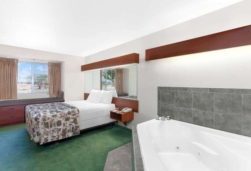 Microtel Inn & Suites By Wyndham Wellton