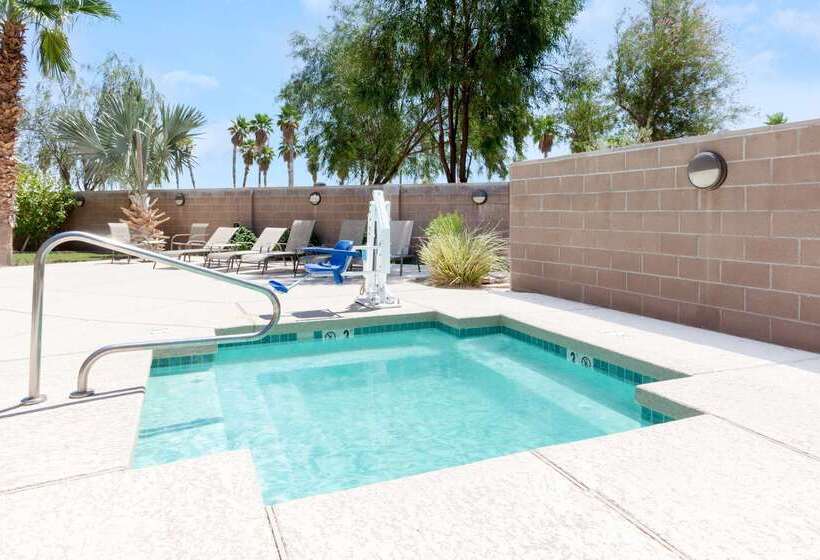 Microtel Inn & Suites By Wyndham Wellton