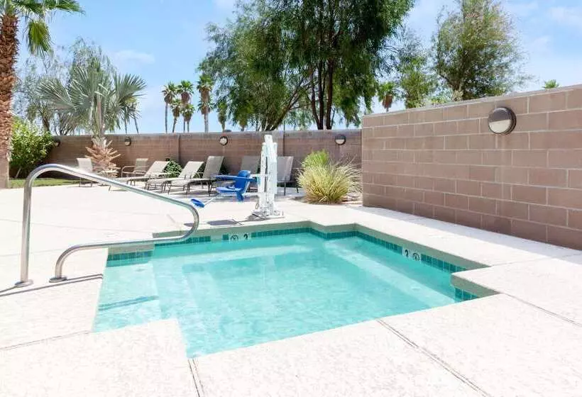 Microtel Inn & Suites By Wyndham Wellton