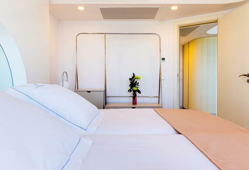 Hotel Plus Fariones Habitat