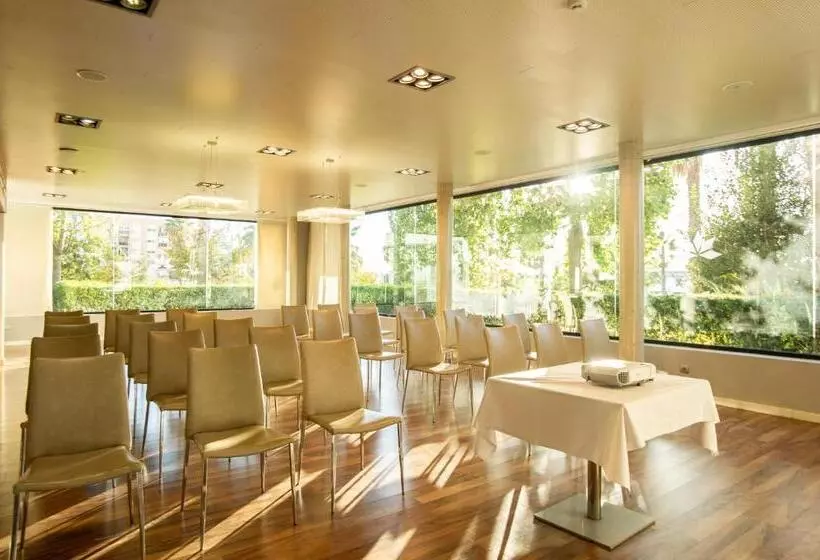 호텔 Azz Valencia Táctica