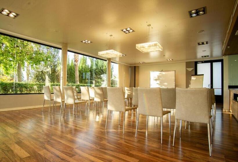 هتل Azz Valencia Táctica