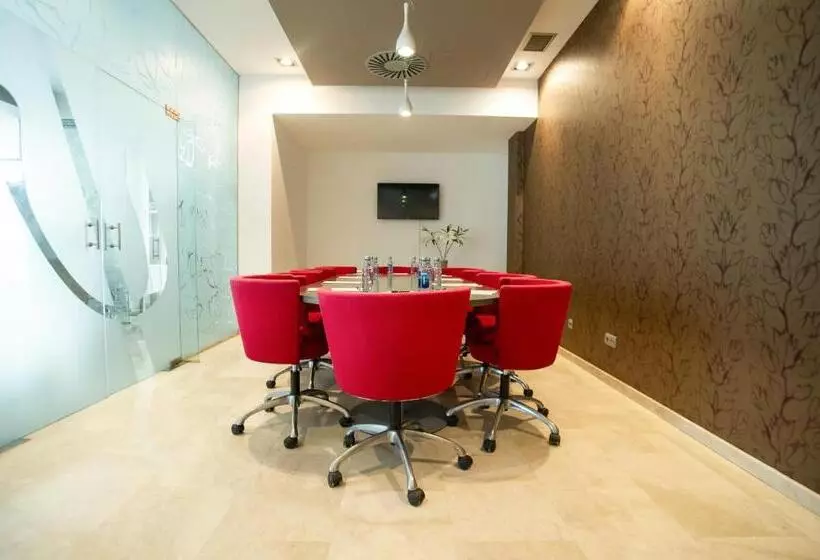 호텔 Azz Valencia Táctica