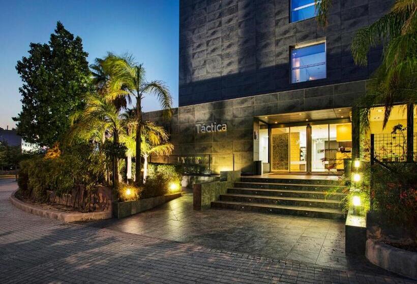 هتل Azz Valencia Táctica