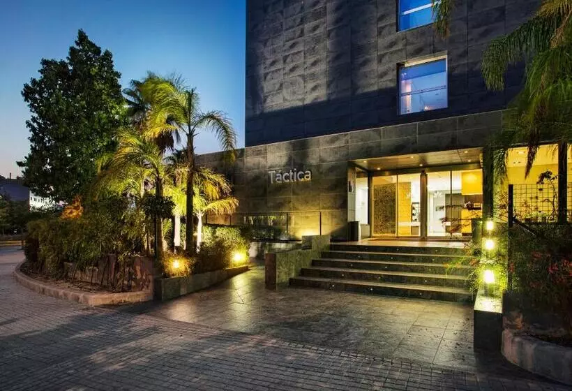 호텔 Azz Valencia Táctica