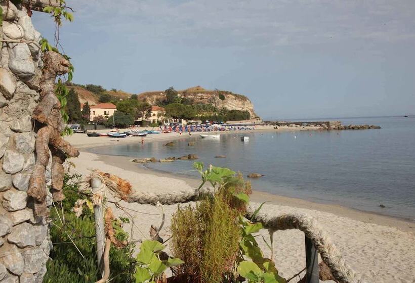 호텔 Baia Delle Sirene Beach Resort