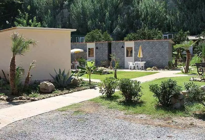 Отель Baia Delle Sirene Beach Resort