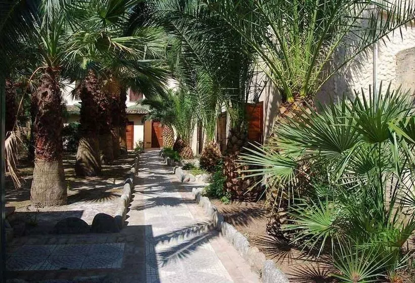 Отель Baia Delle Sirene Beach Resort